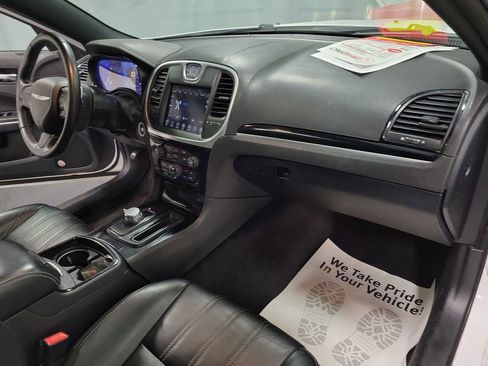 Used 2017 Chrysler 300 S w/ 300S Premium Group image 24
