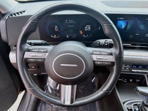 Used 2024 Hyundai Kona SEL AWD/4WD image 18