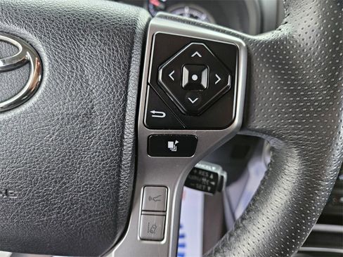 Used 2021 Toyota 4Runner Limited image 27