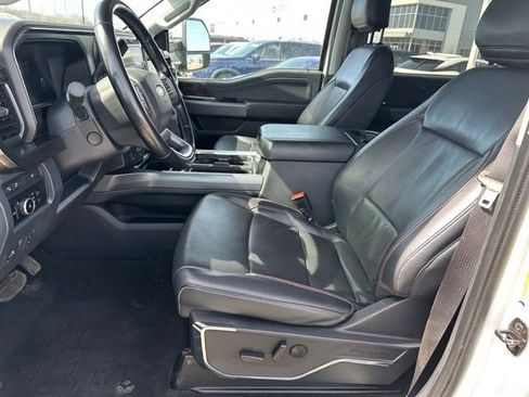 Used 2023 Ford F350 Lariat w/ Lariat Ultimate Package AWD/4WD image 11