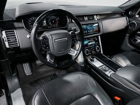 Used 2020 Land Rover Range Rover HSE image 17