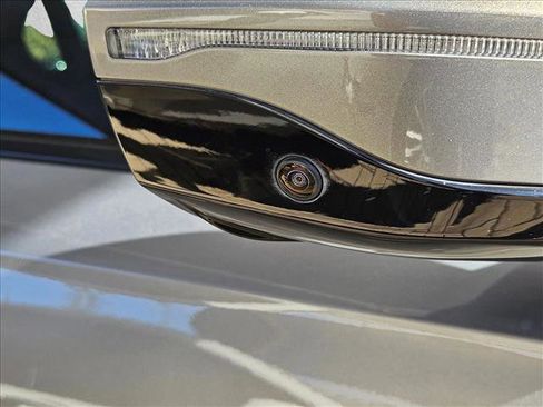 Certified 2023 BMW 740i 740i image 6