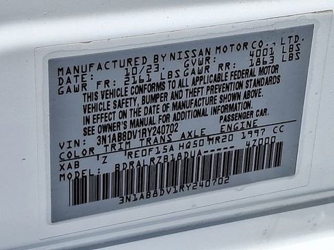 Used 2024 Nissan Sentra SR FWD image 27
