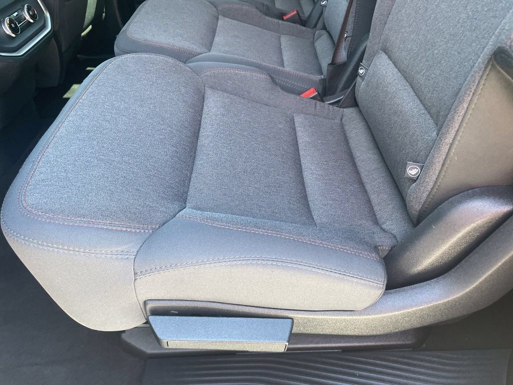 Used 2025 Ford Expedition Max Active AWD/4WD image 37