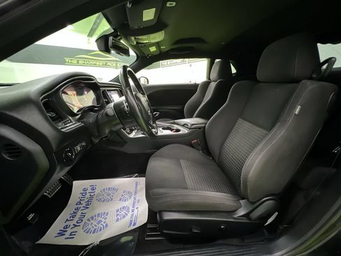 Used 2018 Dodge Challenger R/T RWD image 18
