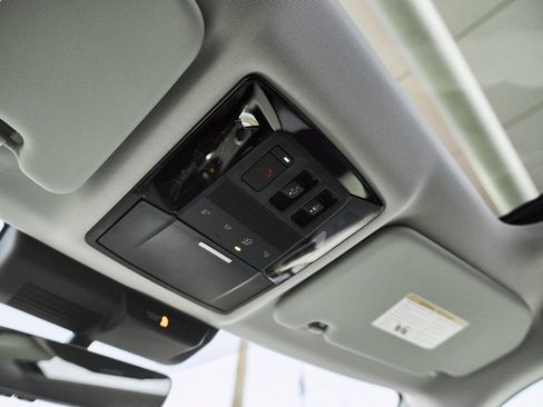 New 2026 Mitsubishi Outlander SE image 60