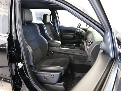 Used 2023 Dodge Durango R/T image 32