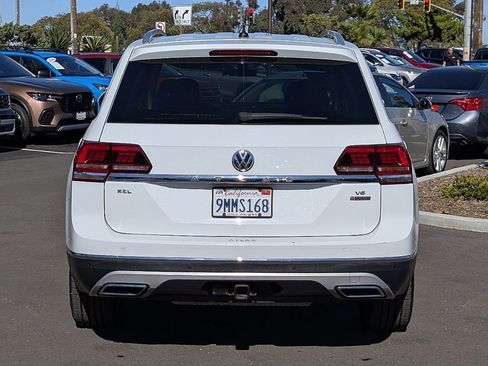Used 2018 Volkswagen Atlas SEL Premium image 9