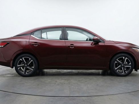 Used 2025 Nissan Sentra SV FWD image 8