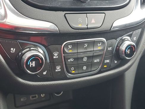 Certified 2023 Chevrolet Equinox Premier image 27