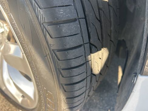 Used 2019 Chrysler 300 Touring L w/ Quick Order Package 22F image 4