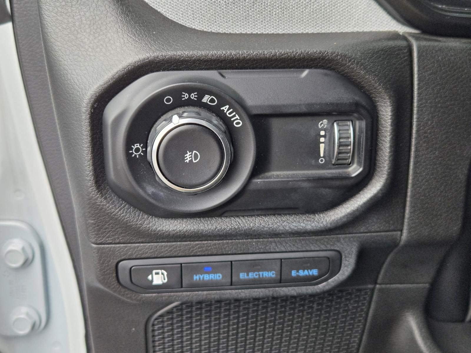 Used 2024 Jeep Wrangler Unlimited AWD/4WD image 22