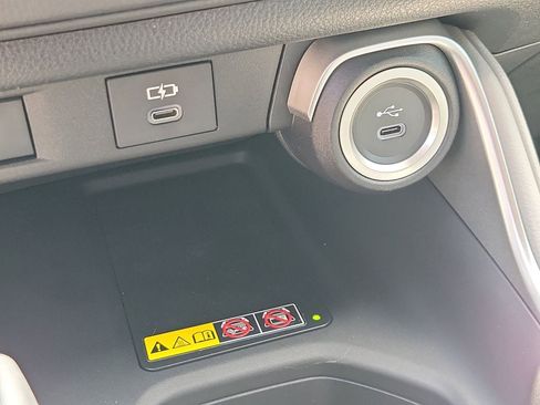 New 2026 Toyota Grand Highlander XLE FWD image 29
