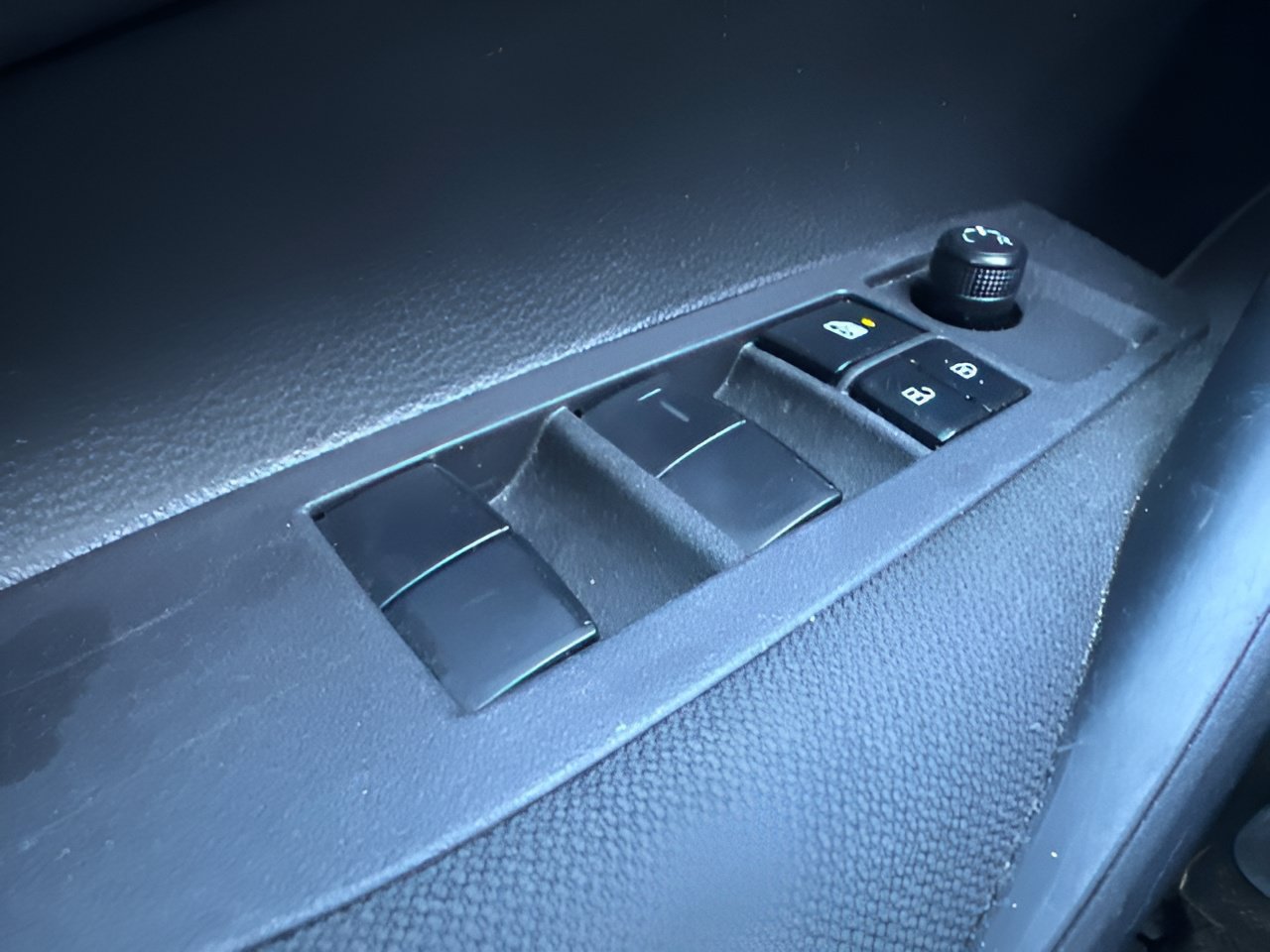 Used 2024 Toyota Corolla LE FWD image 14