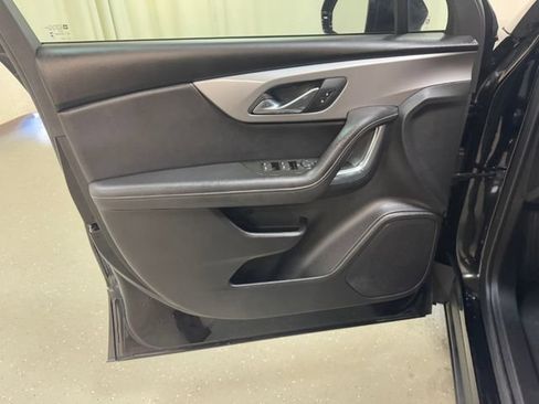 Used 2025 Chevrolet Blazer LT AWD/4WD image 15