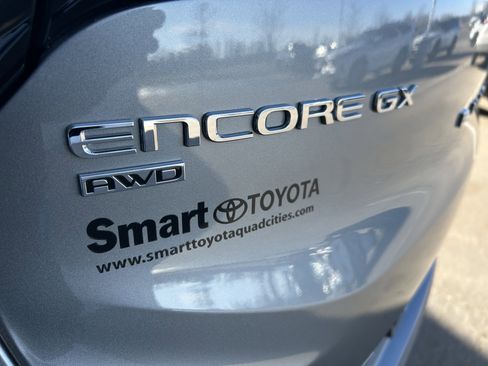 Used 2025 Buick Encore GX Avenir w/ Avenir Technology Package image 7