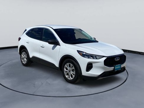 Used 2024 Ford Escape Active w/ Cold Weather Package FWD image 3