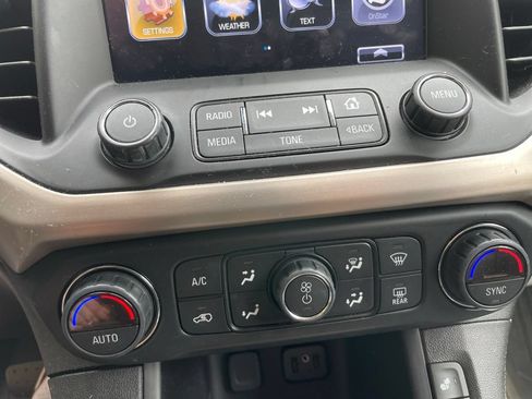 Used 2019 GMC Acadia Denali AWD/4WD image 14