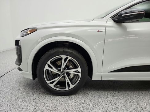 New 2027 Audi Q6 e-tron Premium Plus AWD/4WD image 23