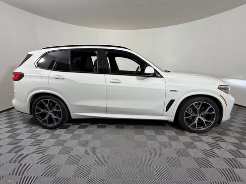 Used 2022 BMW X5 xDrive45e w/ M Sport Package image 8