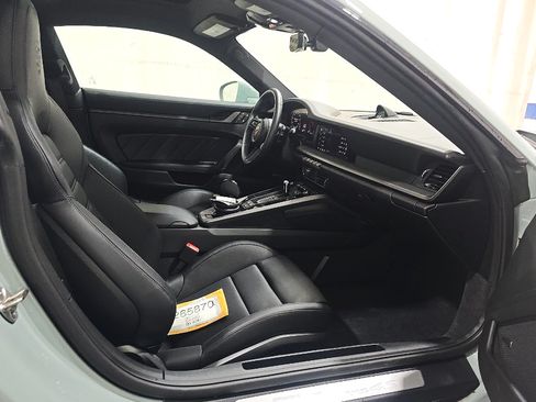 Used 2026 Porsche 911 Carrera 4S AWD/4WD image 8