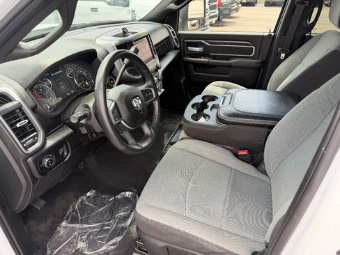 Used 2024 RAM 3500 Big Horn AWD/4WD image 20