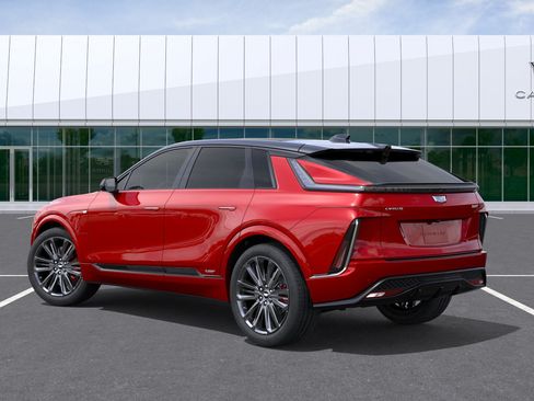 New 2026 Cadillac Lyriq V AWD/4WD image 3