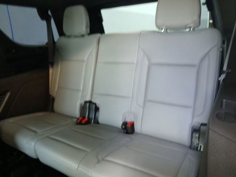 Used 2021 Chevrolet Tahoe LT image 5