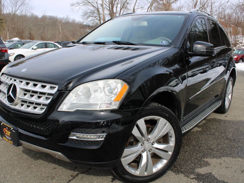 Used 2011 Mercedes-Benz ML 350 4MATIC w/ Premium 1 Pkg image 1