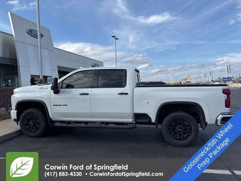 Used 2022 Chevrolet Silverado 2500 LTZ w/ LTZ Plus Package image 10