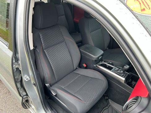 Certified 2023 Toyota Tacoma SR5 AWD/4WD image 15