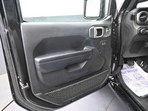 Used 2020 Jeep Wrangler Unlimited Sport S AWD/4WD image 29