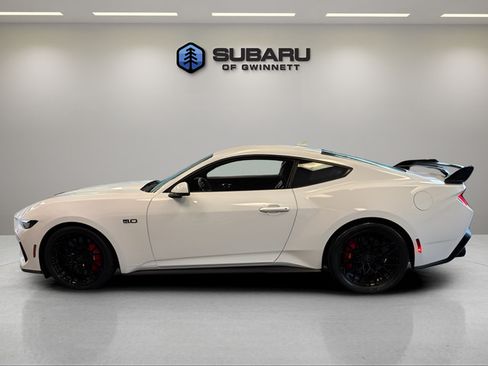 Used 2024 Ford Mustang GT Premium RWD image 2