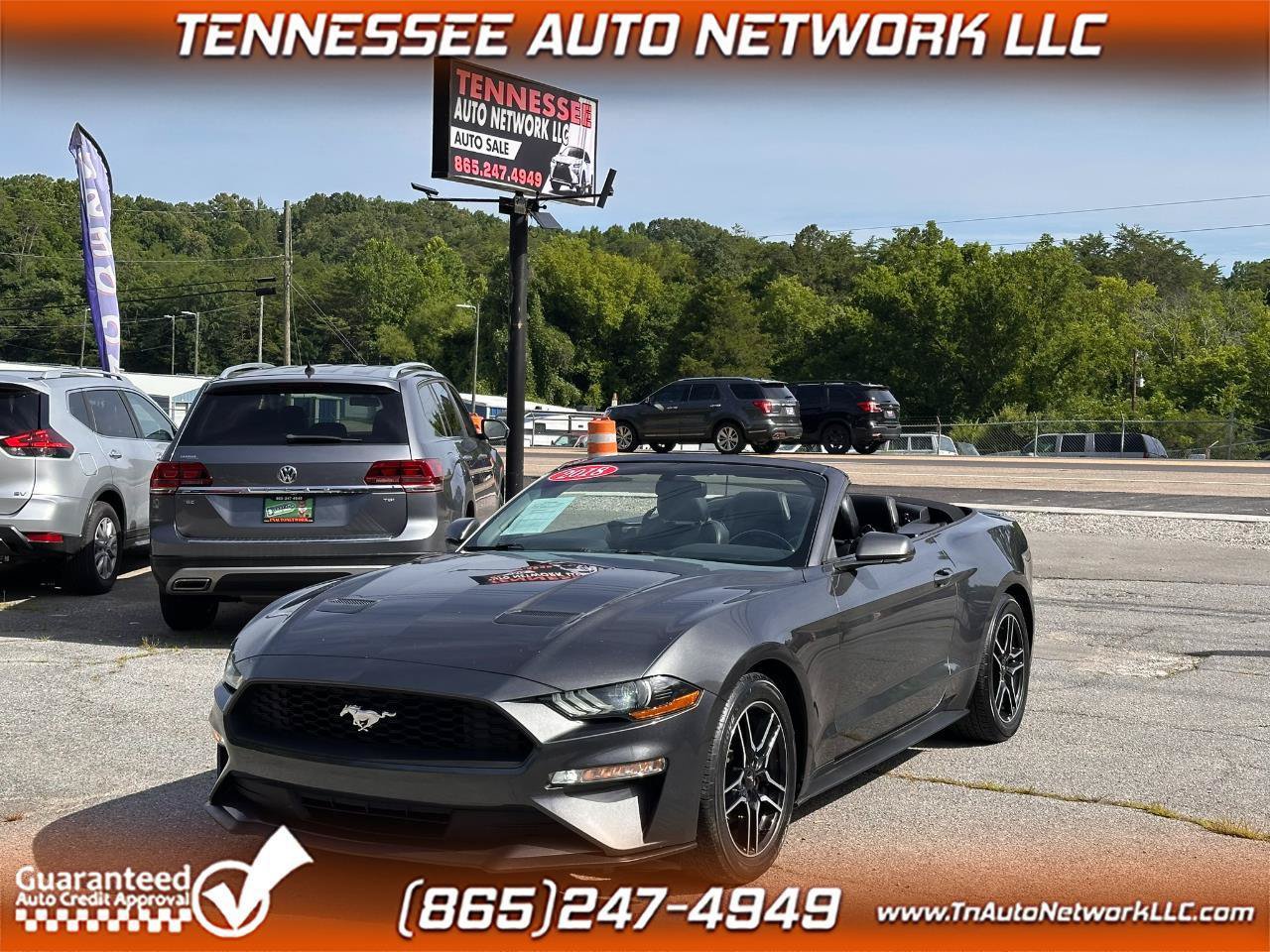 Used 2018 Ford Mustang Premium RWD image 1