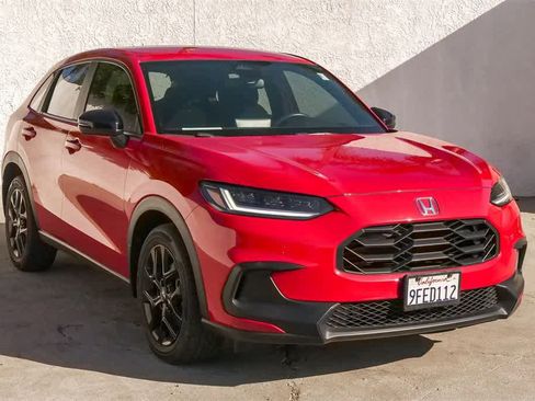 Used 2023 Honda HR-V Sport image 3