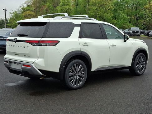 Certified 2024 Nissan Pathfinder SL w/ SL Premium Package AWD/4WD image 6