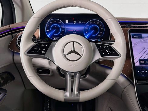 Certified 2023 Mercedes-Benz EQE 350+ SUV w/ Exclusive Trim Package image 17