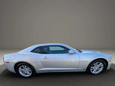 Used 2015 Chevrolet Camaro LS RWD image 4