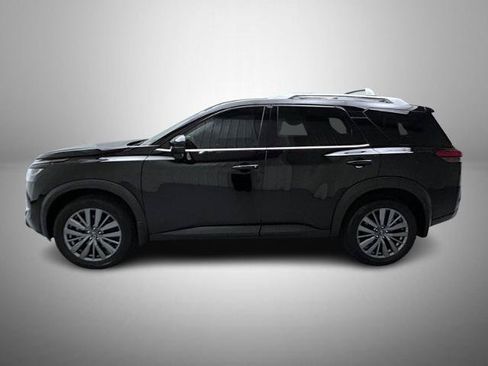 Certified 2025 Nissan Pathfinder SL w/ SL Premium Package AWD/4WD image 8
