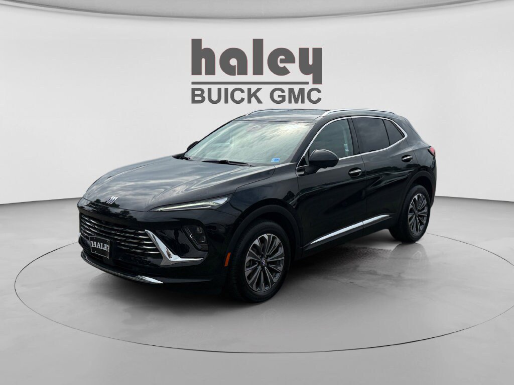 Used 2025 Buick Envision Preferred AWD/4WD image 1