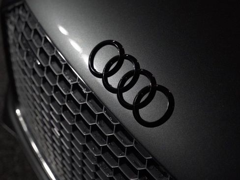 Used 2017 Audi R8 V10 AWD/4WD image 5