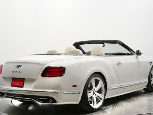 Used 2017 Bentley Continental GT Speed image 9