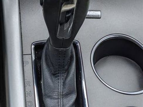 Used 2013 Ford Edge SEL image 13