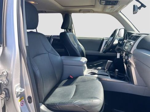 Used 2012 Toyota 4Runner SR5 w/ Premium Pkg w/3rd Row Seat AWD/4WD image 30