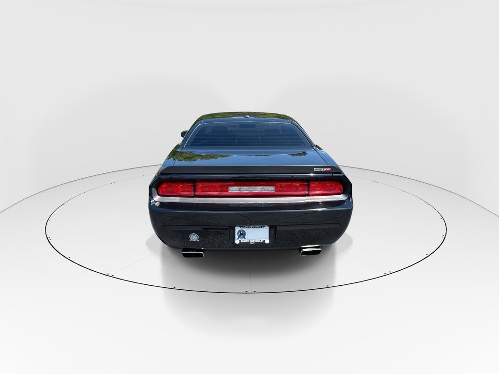 Used 2010 Dodge Challenger SRT8 RWD image 7