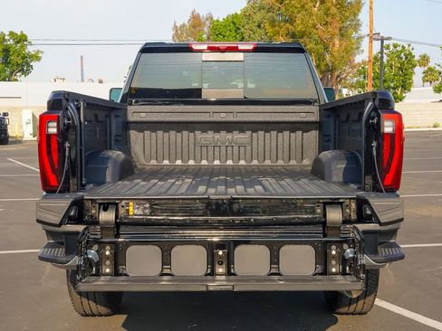 New 2025 GMC Sierra 2500 SLT w/ SLT Premium Package image 13