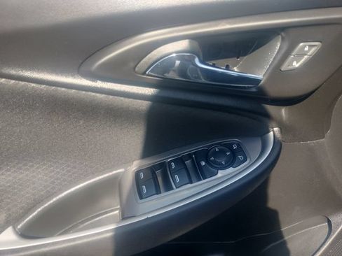 Used 2025 Chevrolet Malibu LT FWD image 25