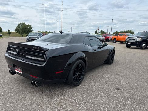 Used 2023 Dodge Challenger SRT Hellcat RWD image 5