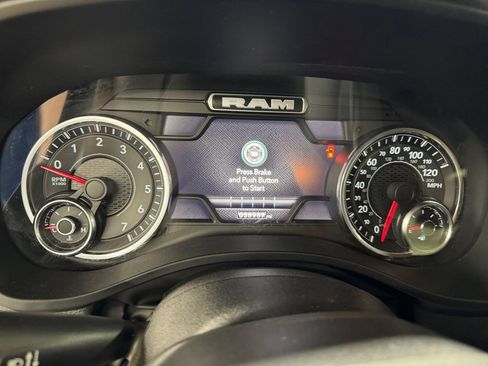 Used 2022 RAM 1500 Big Horn AWD/4WD image 14