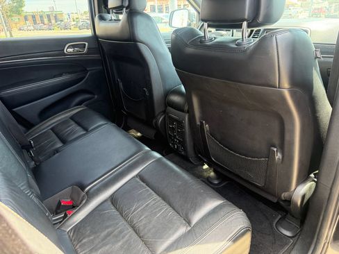 Used 2014 Jeep Grand Cherokee Limited AWD/4WD image 24